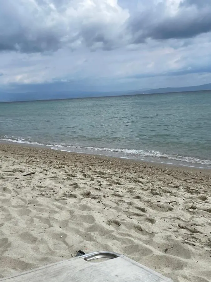Sunny Seaside Villa-90 M From Beach Kriopijí