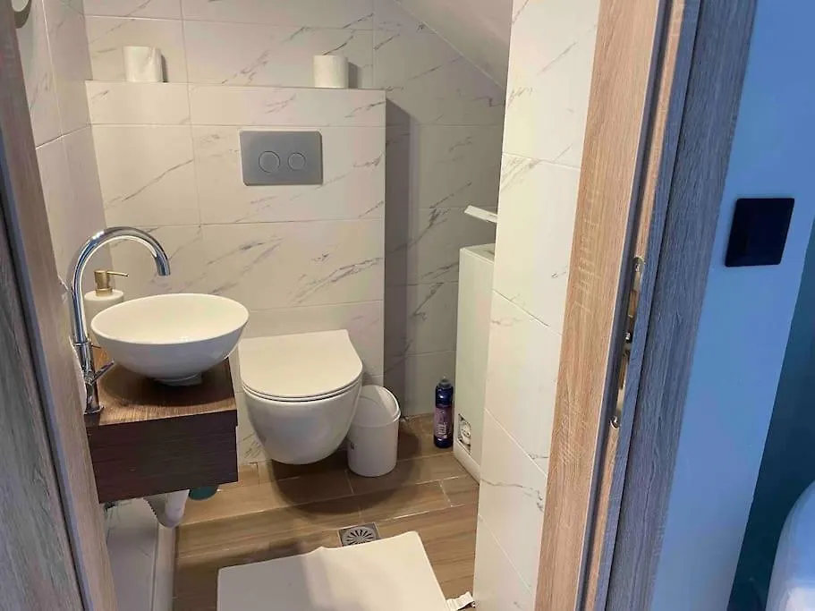 וילה קריופיגי Sunny Seaside Villa-90 M From Beach יוון