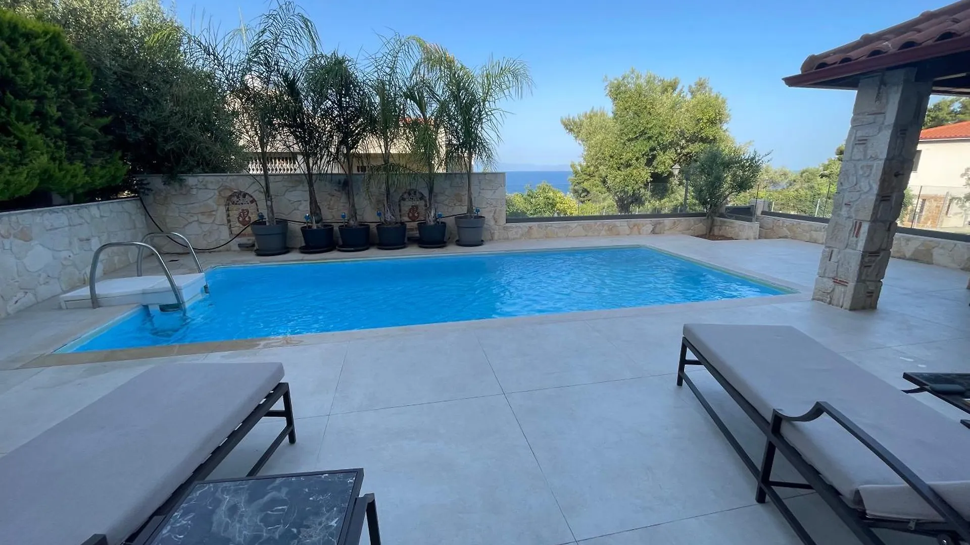 קריופיגי Sunny Seaside Villa-90 M From Beach וילה